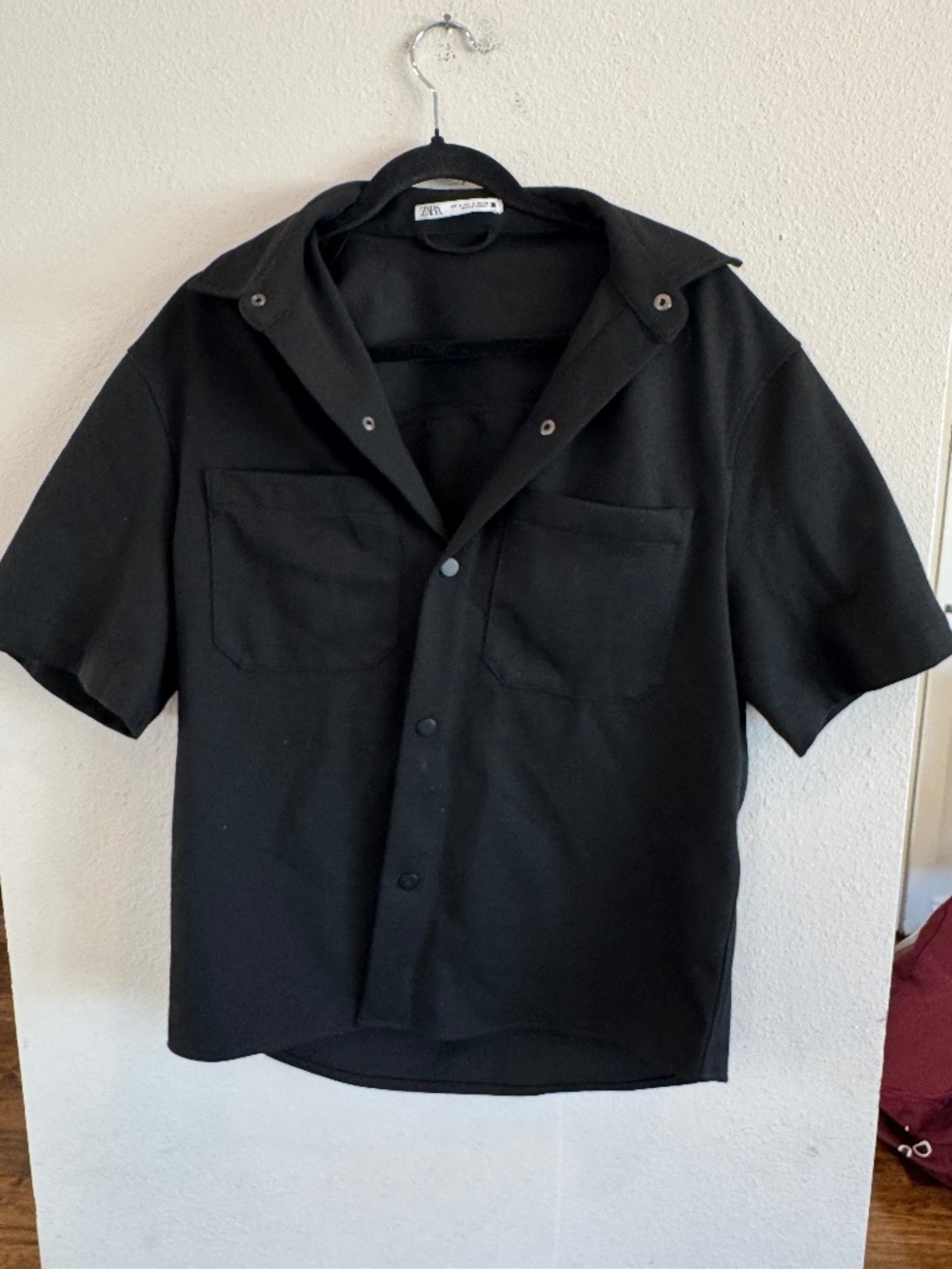 Zara Black Short Sleeve Button-Up Shirt Size Small